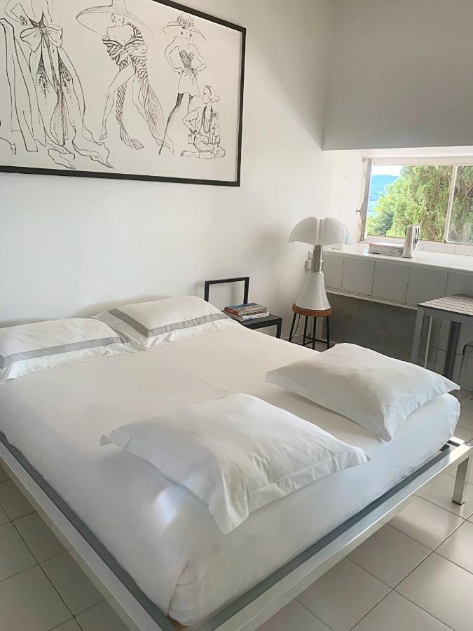 Elegant Studio Et Parking Dans Batiment Historique Saint Tropez Bagian luar foto