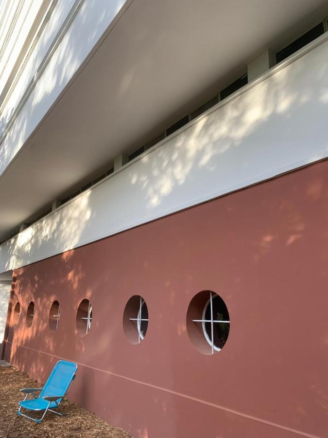 Elegant Studio Et Parking Dans Batiment Historique Saint Tropez Bagian luar foto