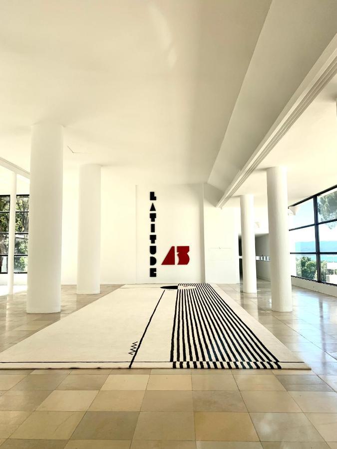 Elegant Studio Et Parking Dans Batiment Historique Saint Tropez Bagian luar foto
