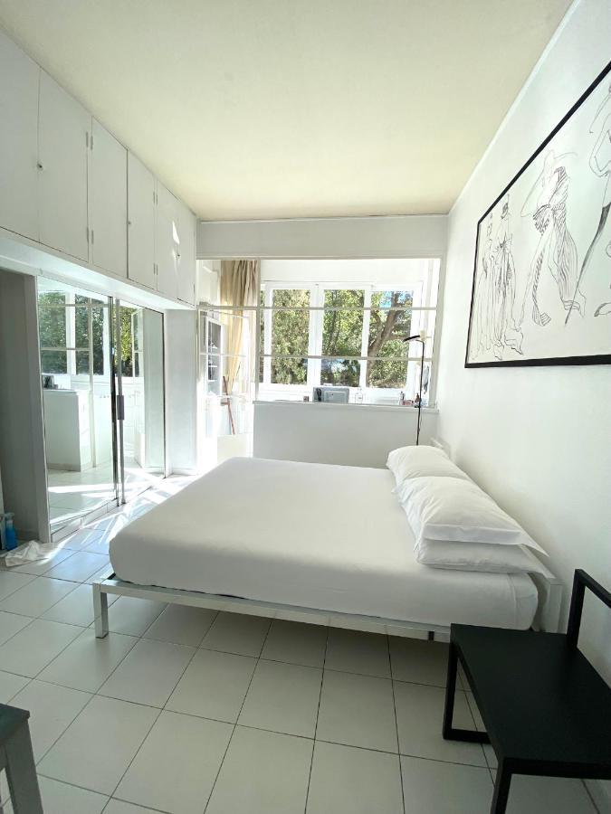 Elegant Studio Et Parking Dans Batiment Historique Saint Tropez Bagian luar foto