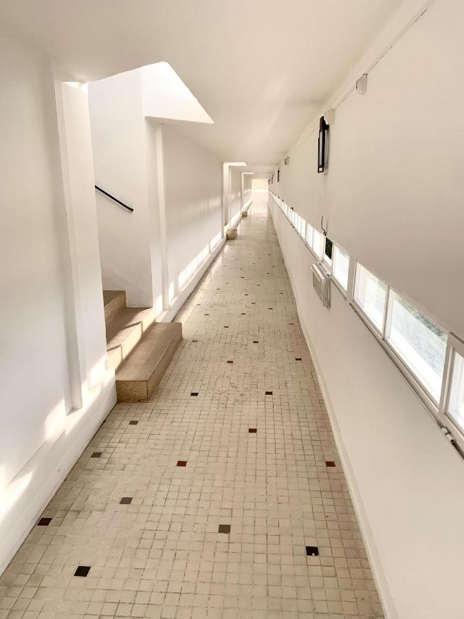 Elegant Studio Et Parking Dans Batiment Historique Saint Tropez Bagian luar foto